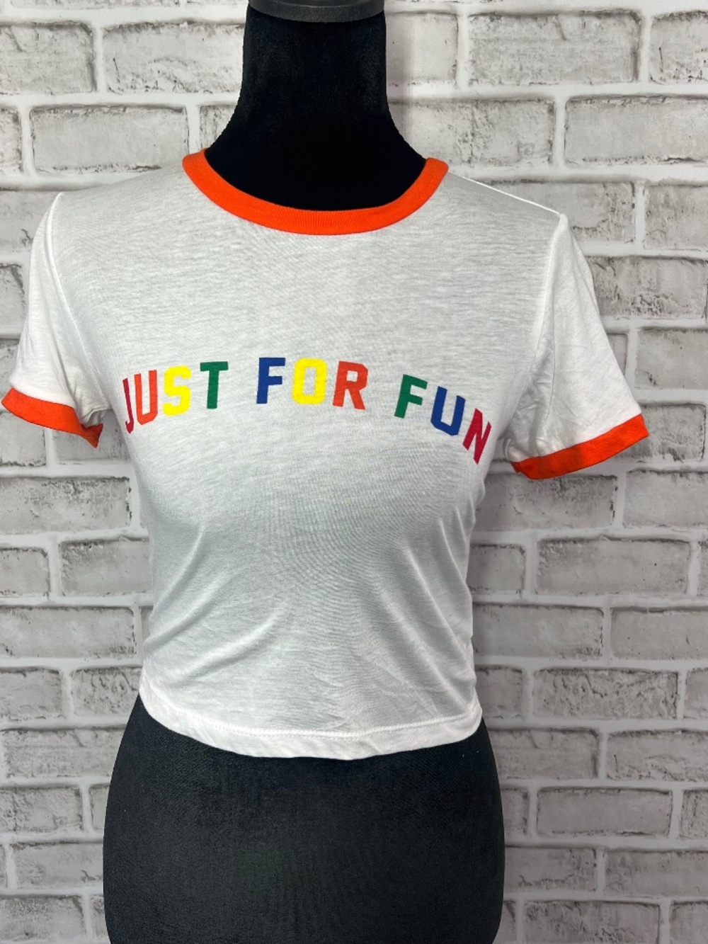 ROCK N ROSE COUTURE • Just For Fun Rainbow Graphic Crop Ringer Tee Size Small